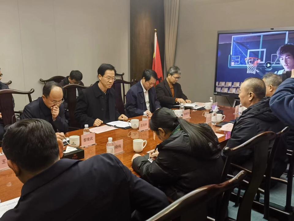 北京春秋风雲影视与江西省省委常委庄兆林一行座谈会在北京举行